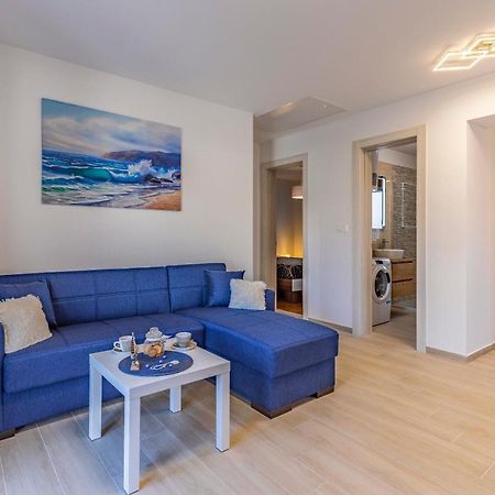 Apartment Blue Pula, New, Family Friendly, Comfortable, Free Parking And Wifi Bagian luar foto