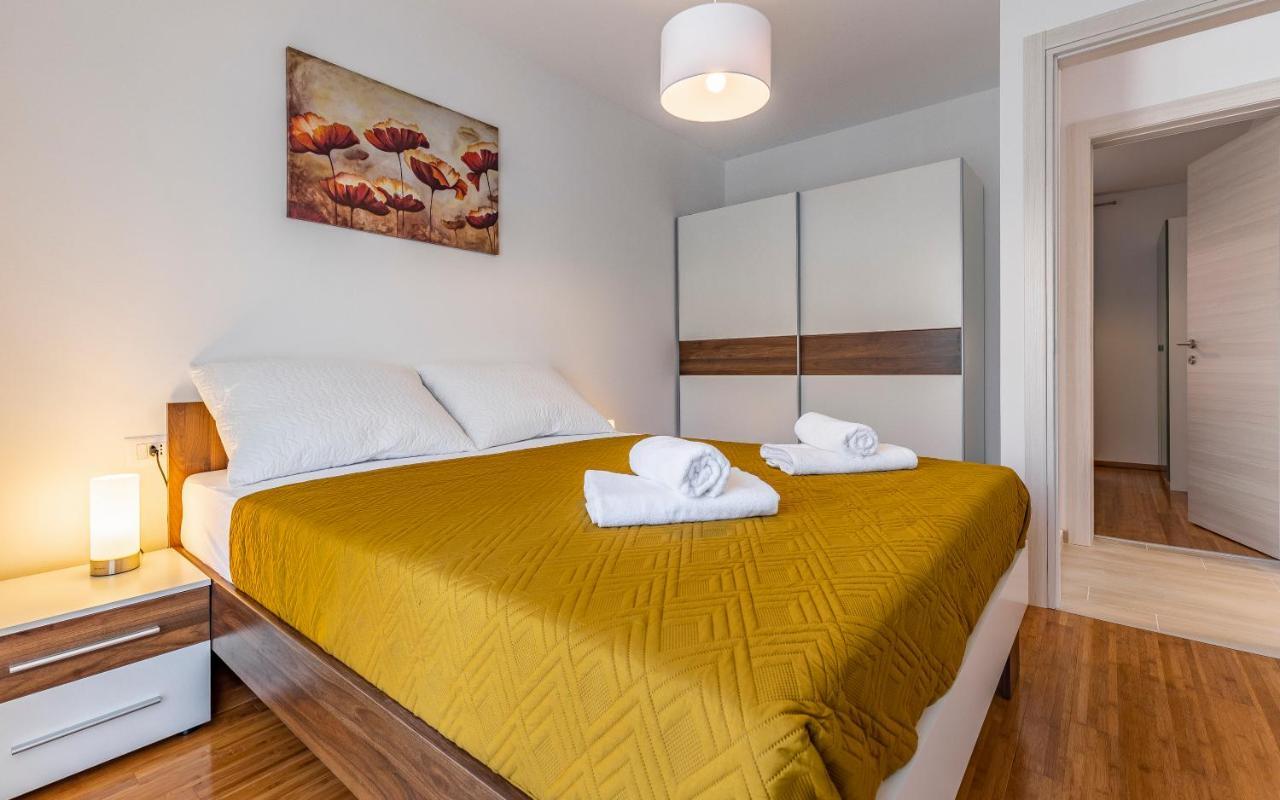 Apartment Blue Pula, New, Family Friendly, Comfortable, Free Parking And Wifi Bagian luar foto