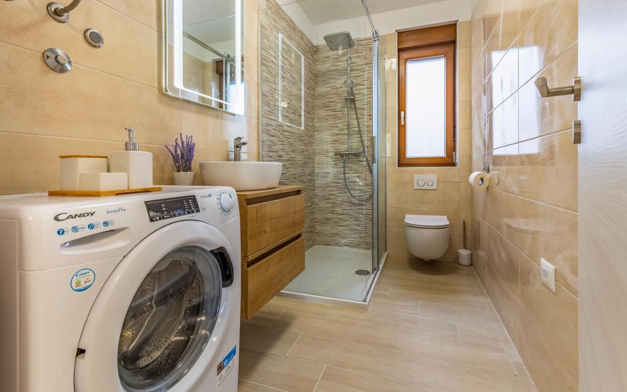 Apartment Blue Pula, New, Family Friendly, Comfortable, Free Parking And Wifi Bagian luar foto